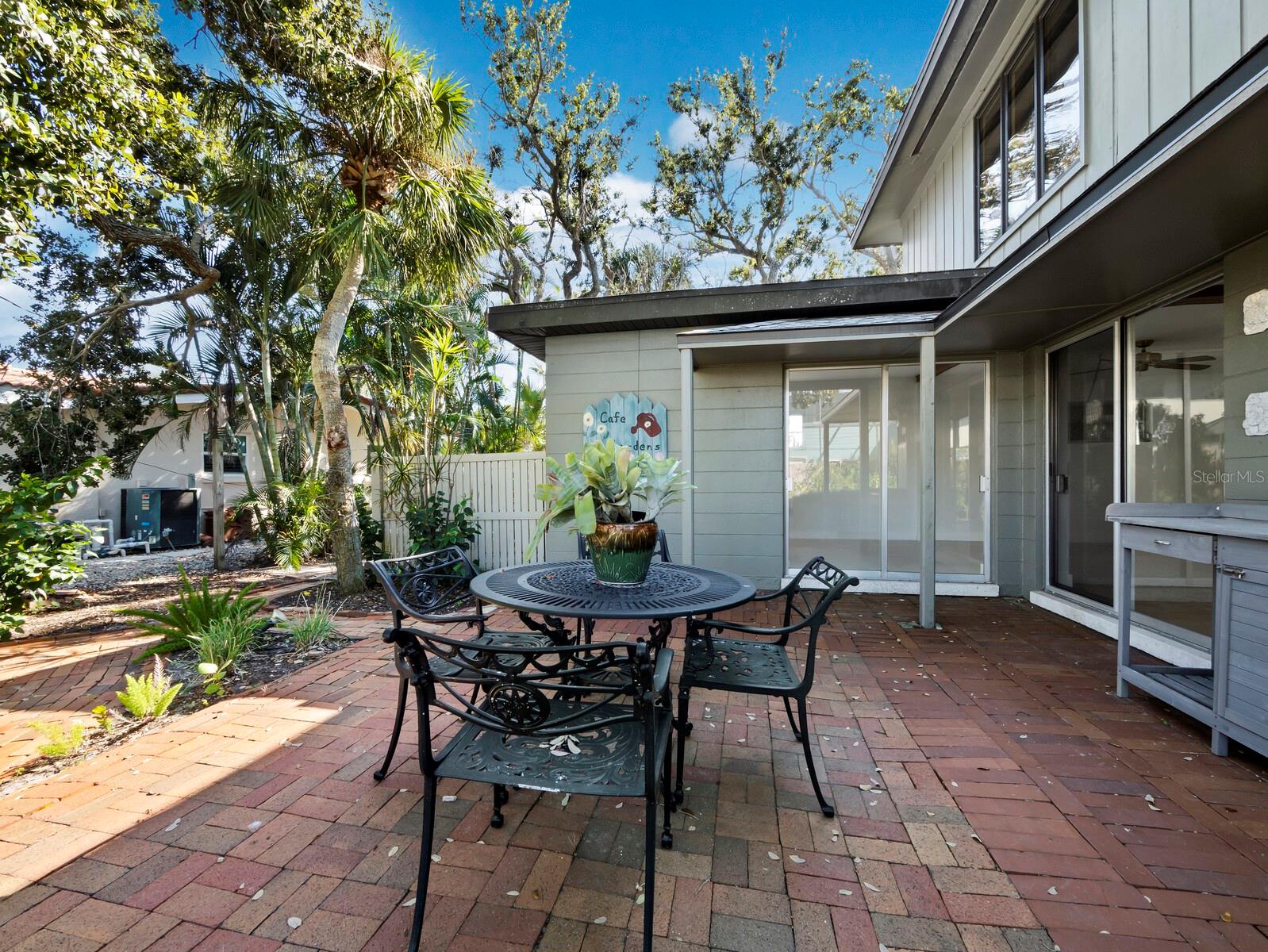 5451 SHADOW LAWN DR — photo 36