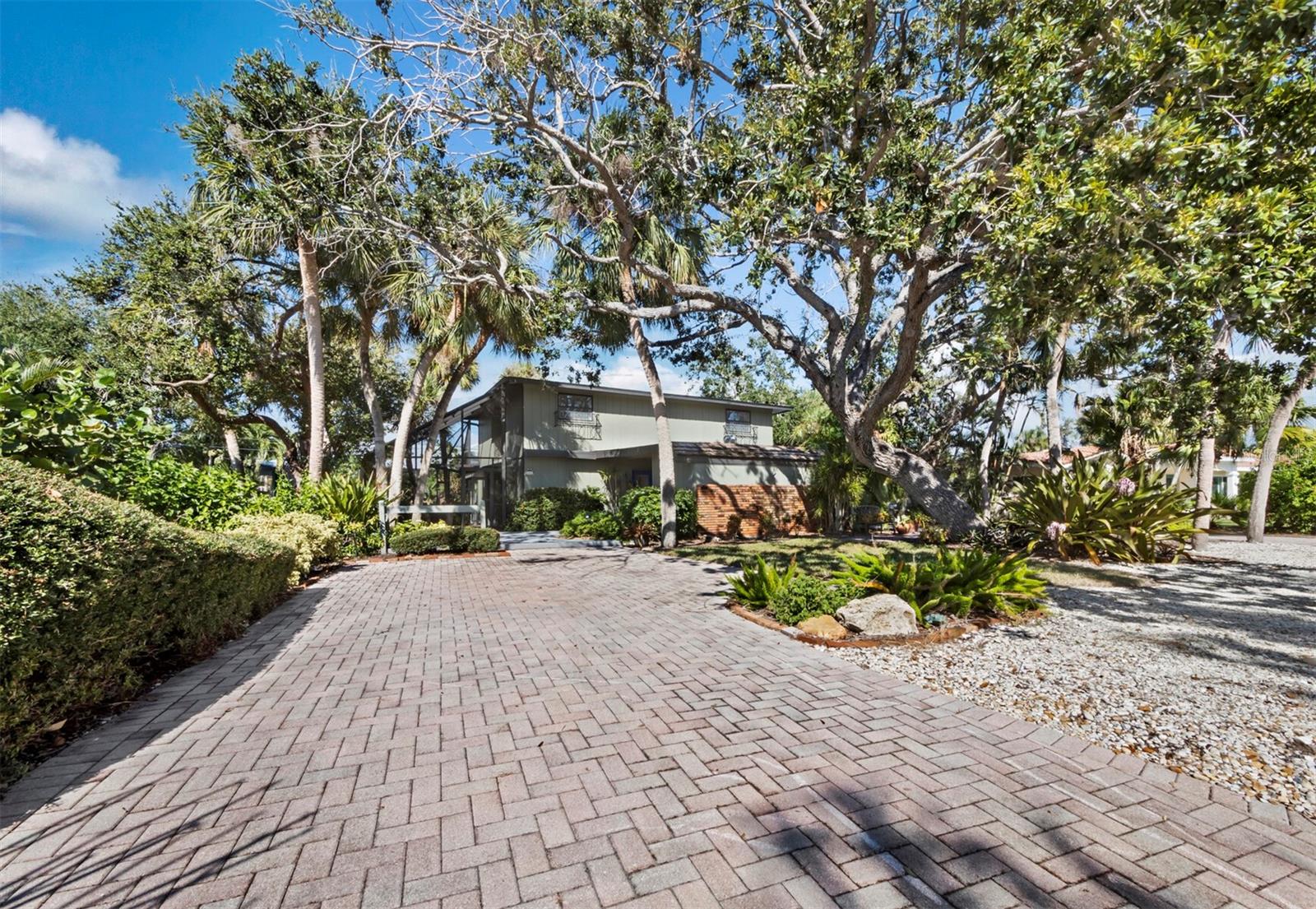 5451 SHADOW LAWN DR — photo 7
