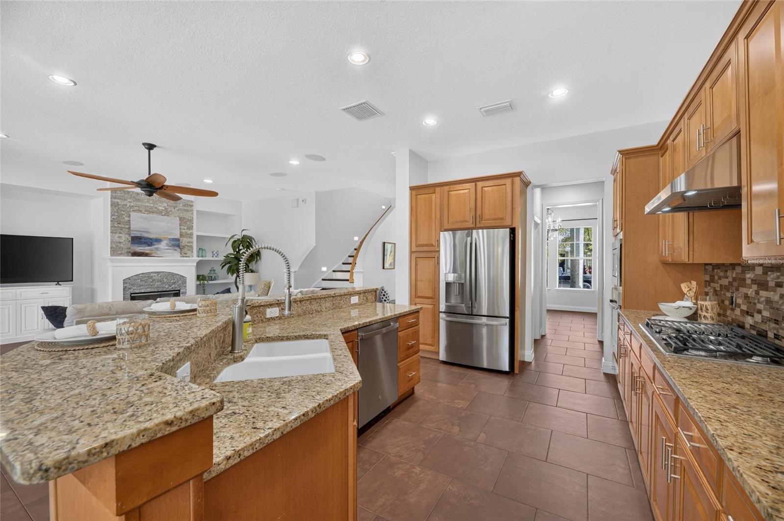 824 ISLEBAY DR — photo 29
