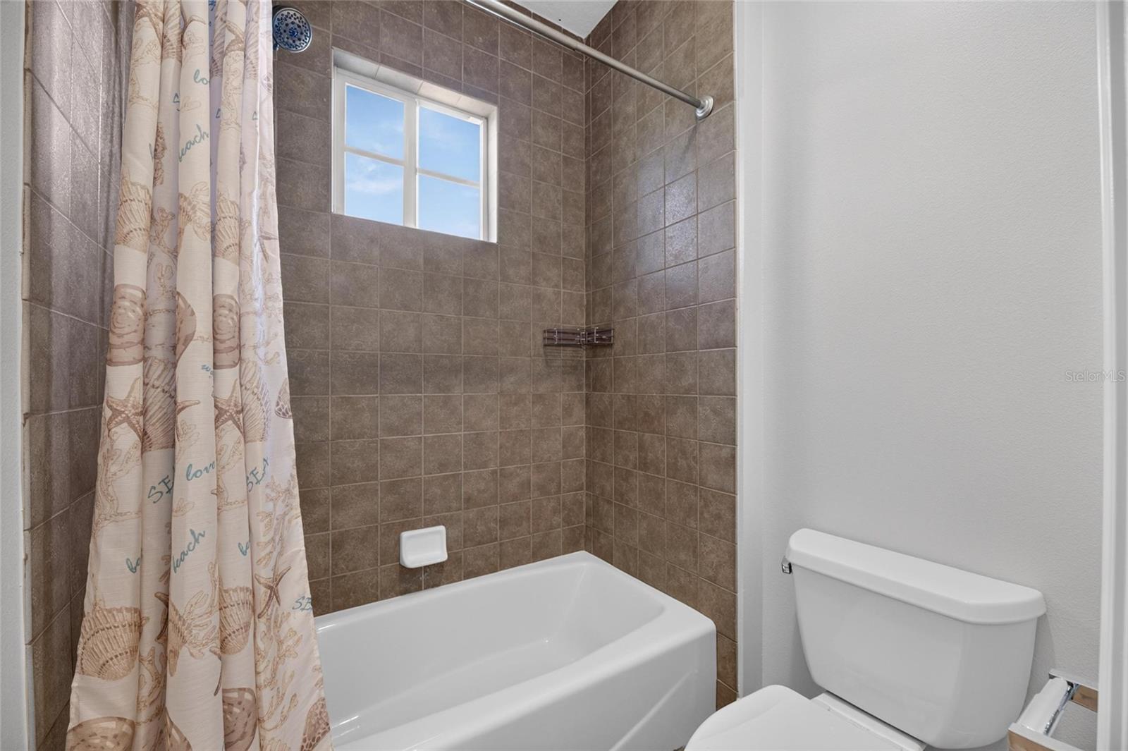 824 ISLEBAY DR — photo 63