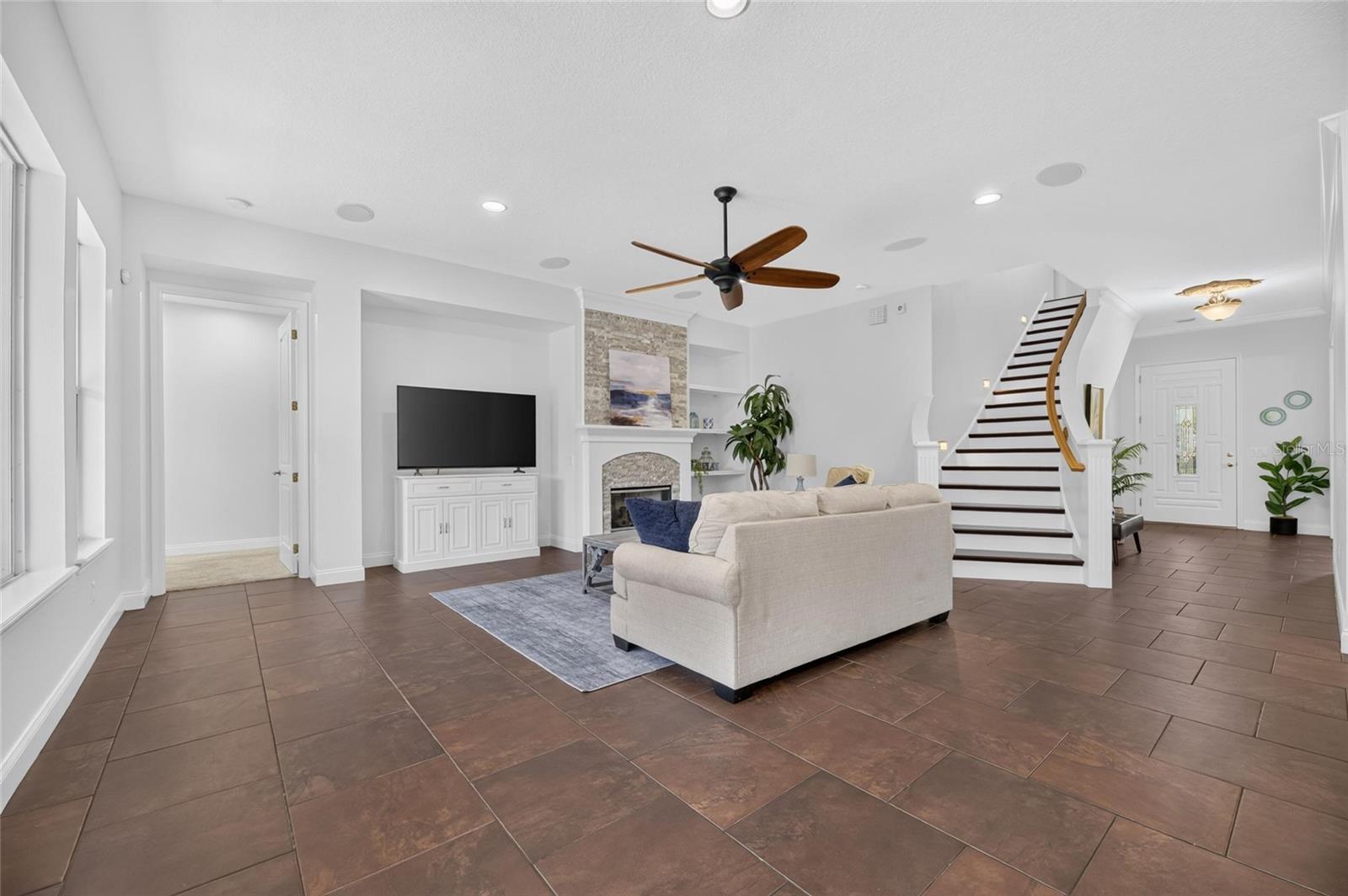 824 ISLEBAY DR — photo 25