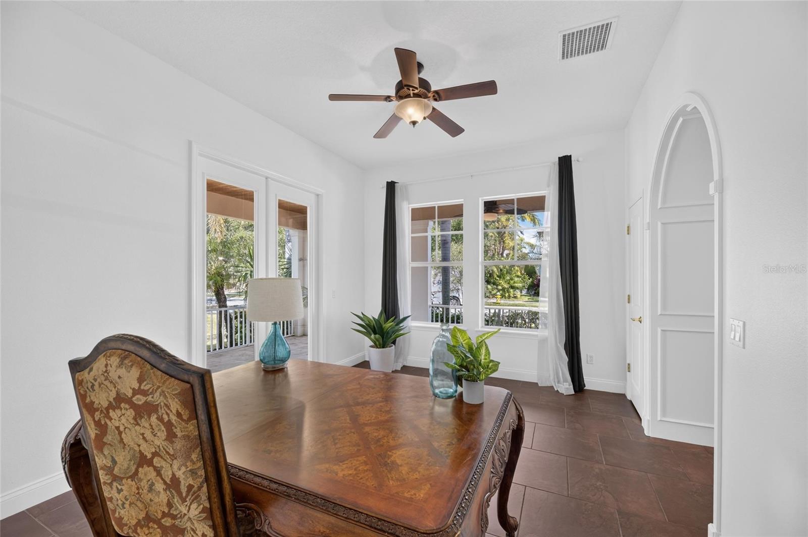 824 ISLEBAY DR — photo 16