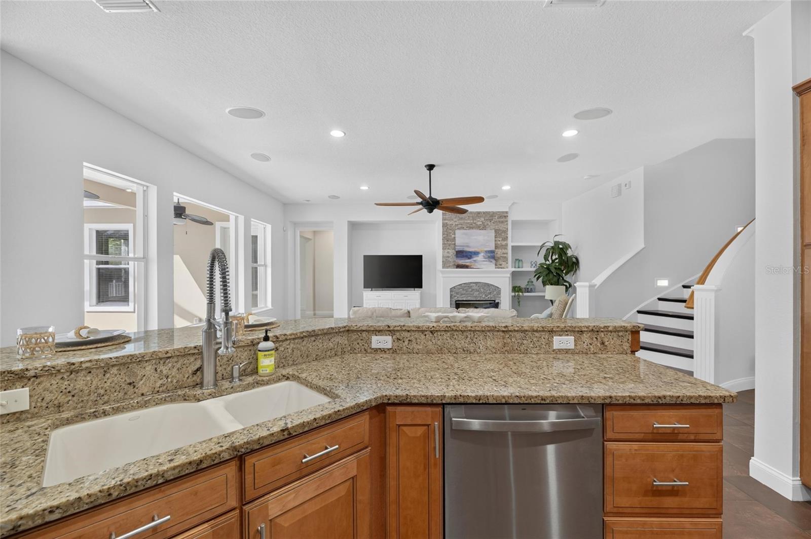 824 ISLEBAY DR — photo 31