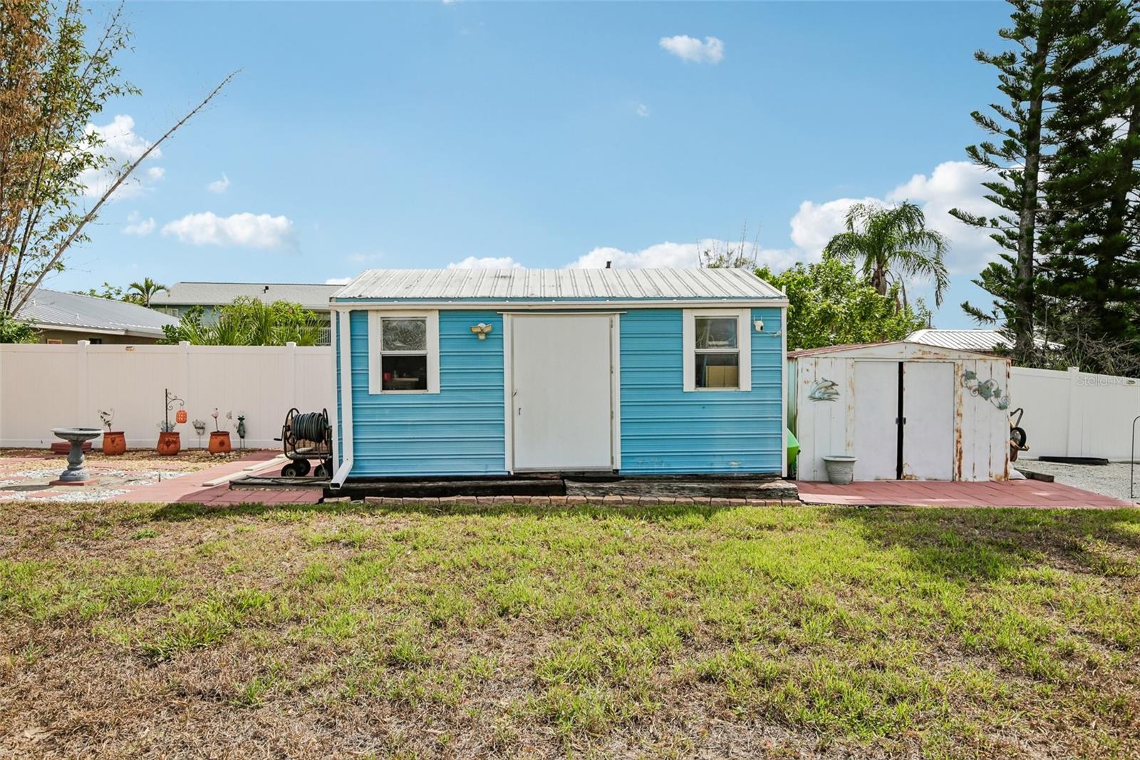806 BLUE HERON BLVD — photo 23