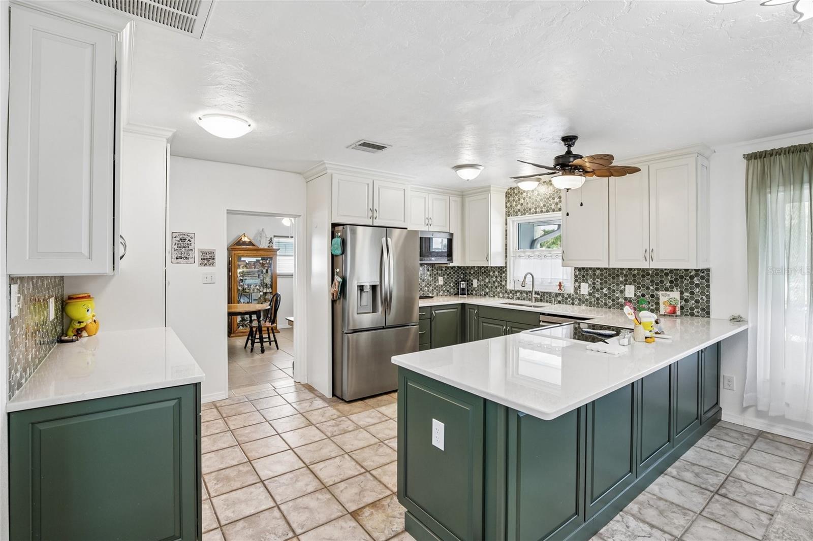 806 BLUE HERON BLVD — photo 7