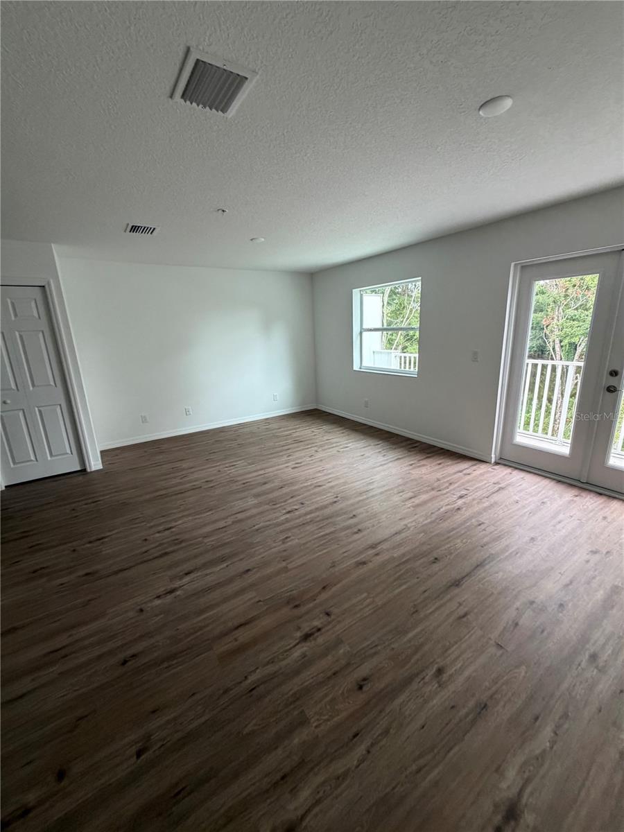 2577 6TH AVENUE DR E — photo 5