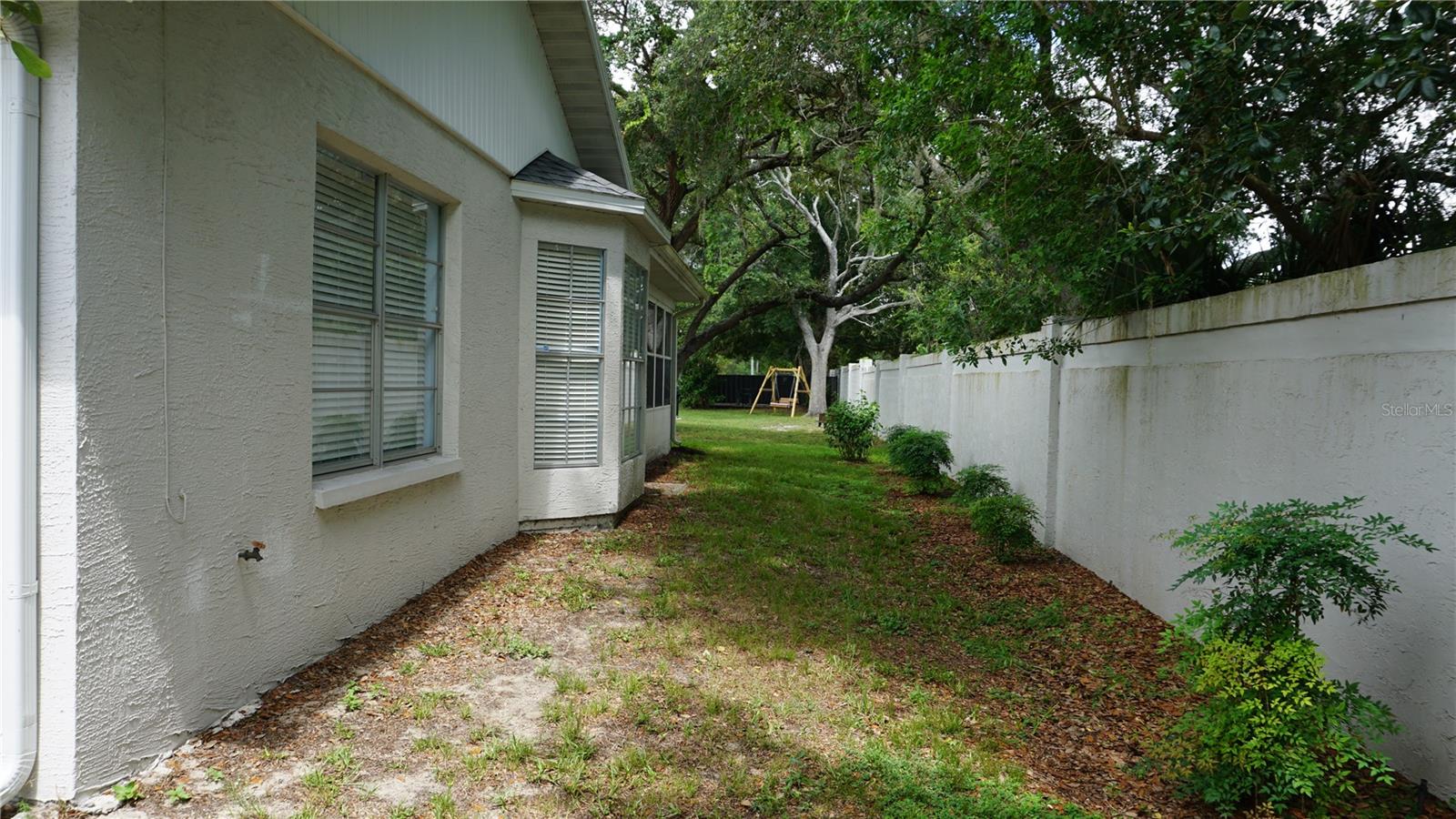 10512 TAPESTRY DR — photo 32