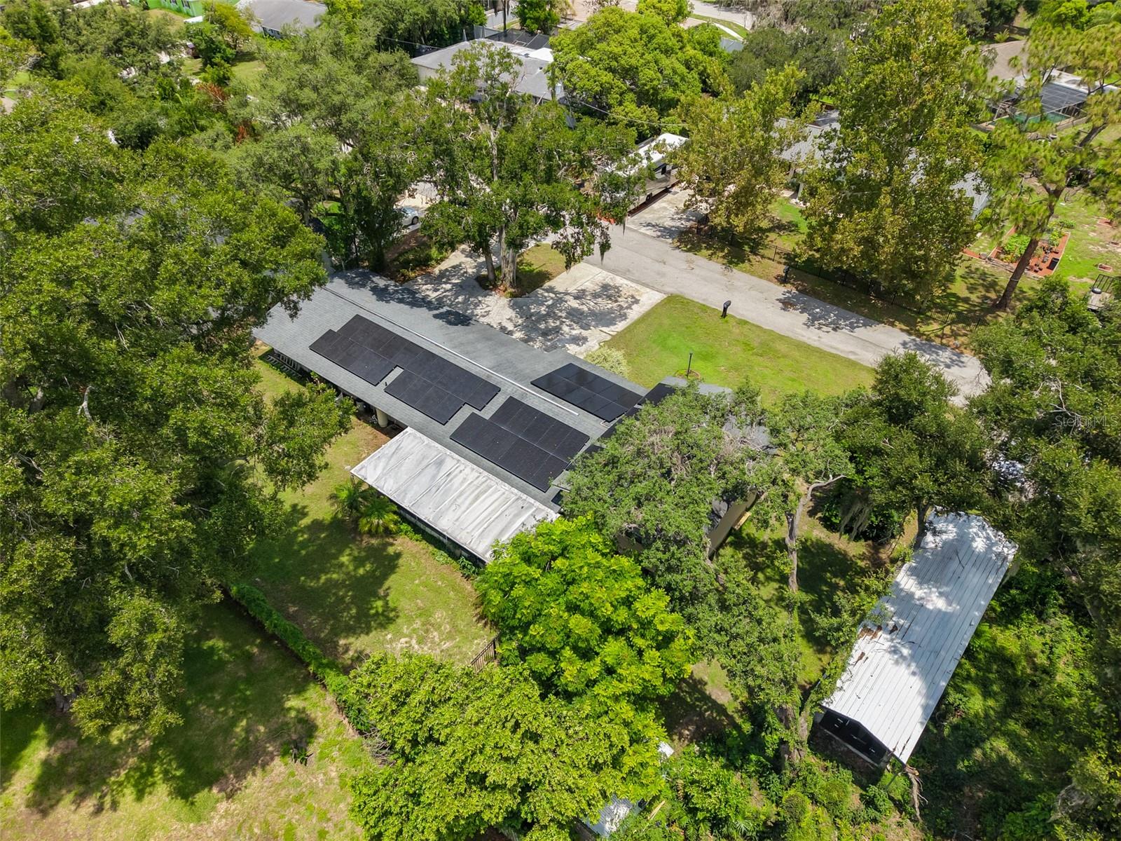 401 OVERLAND DR — photo 42