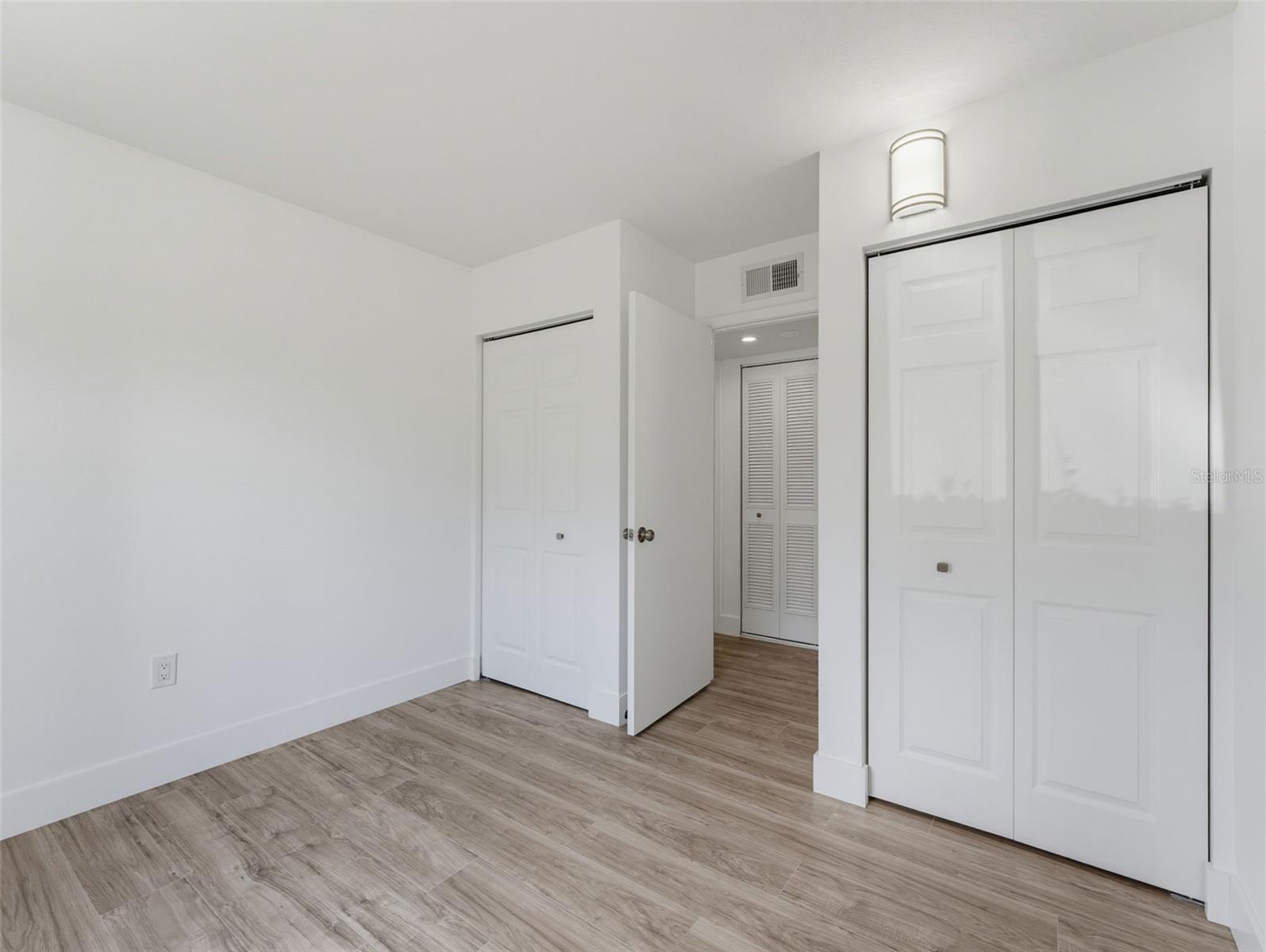 1261 PINE RIDGE CIR W #D1 — photo 16