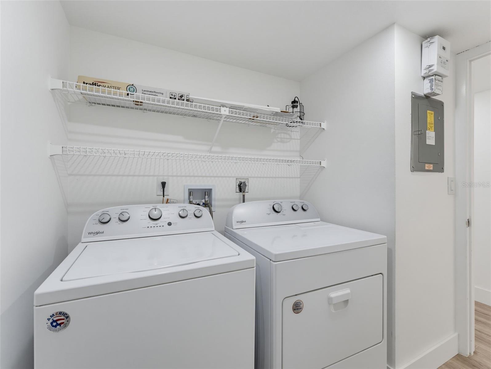 1261 PINE RIDGE CIR W #D1 — photo 14