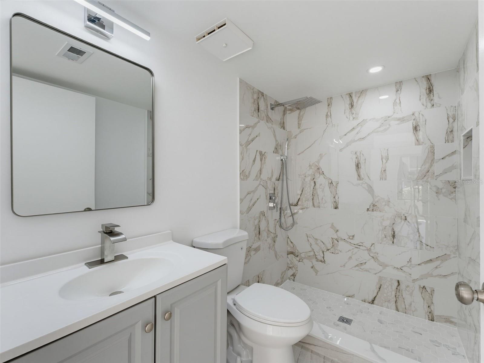 1261 PINE RIDGE CIR W #D1 — photo 12