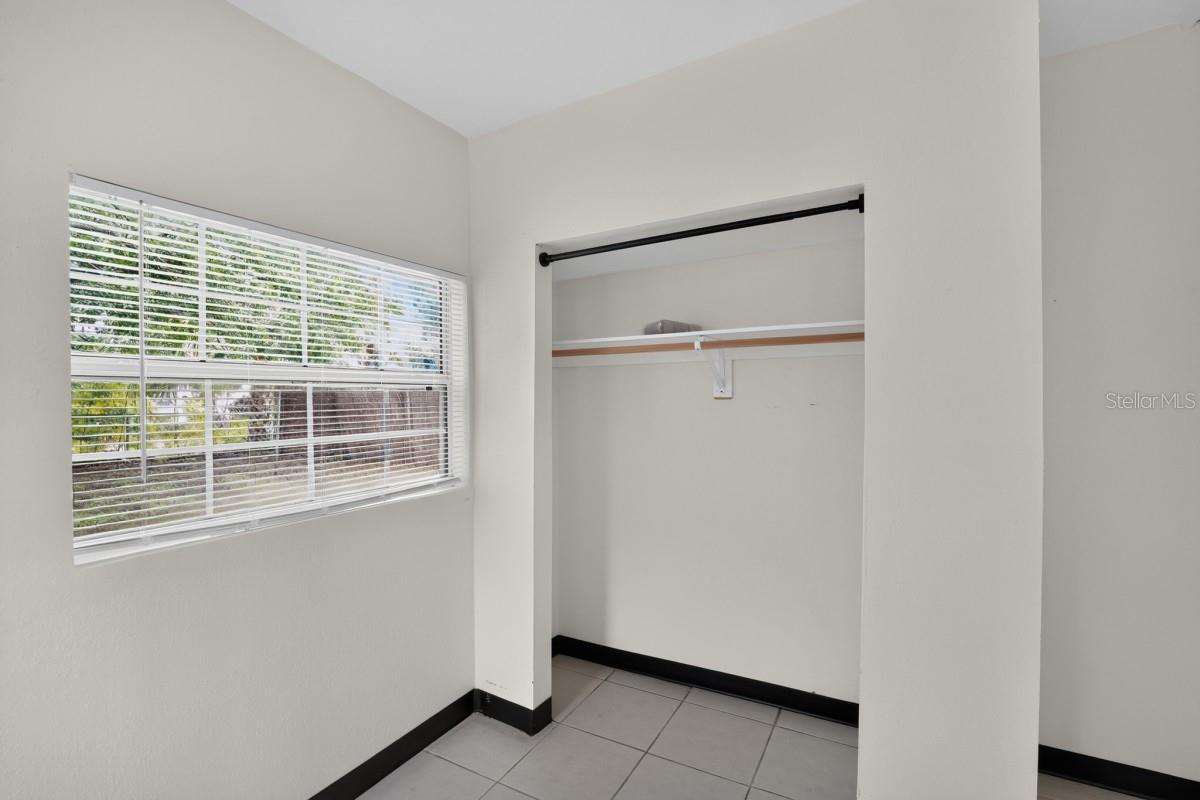 5037 BULLARD ST — photo 16