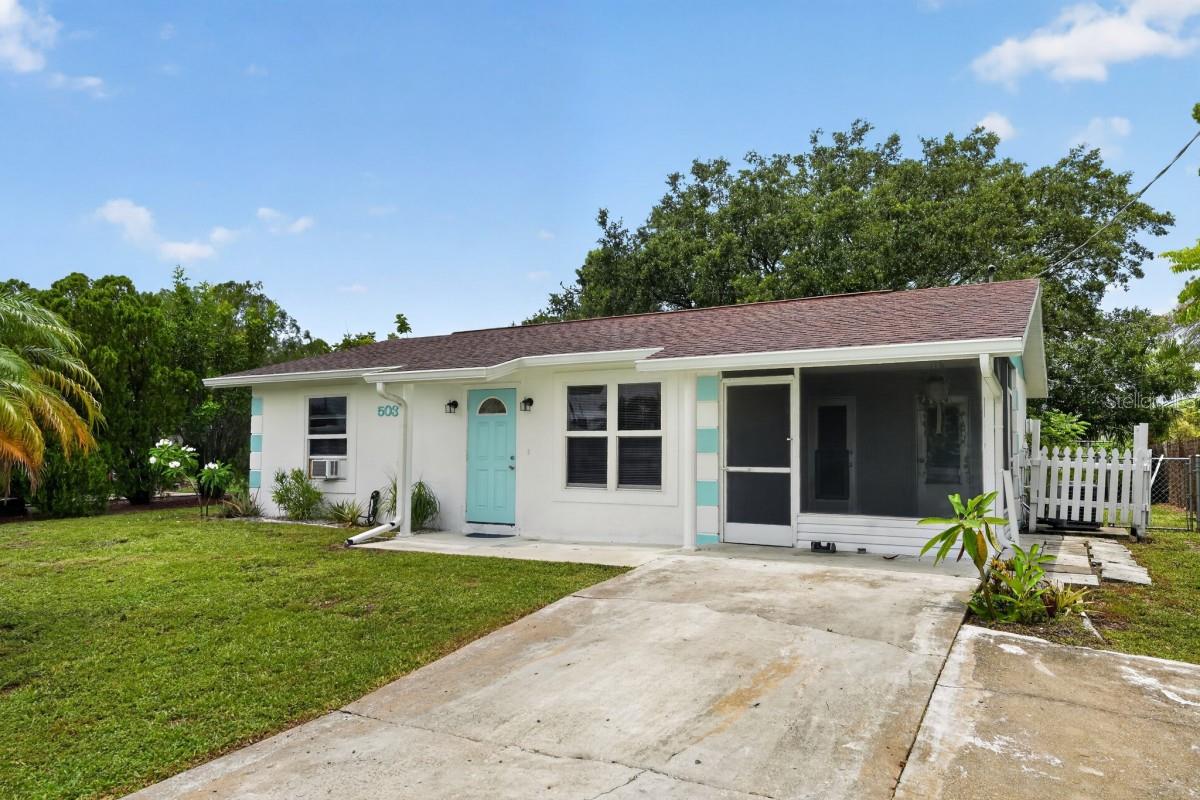 5037 BULLARD ST — photo 2