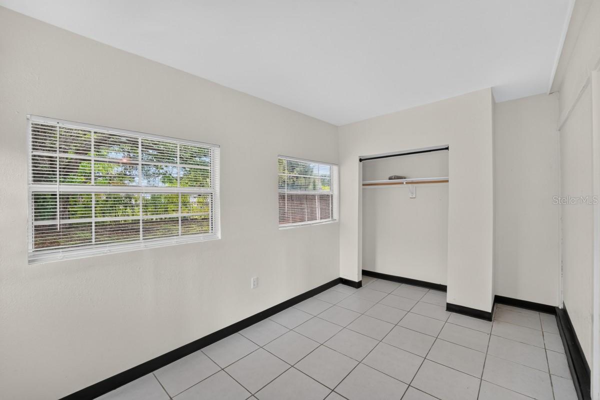5037 BULLARD ST — photo 15