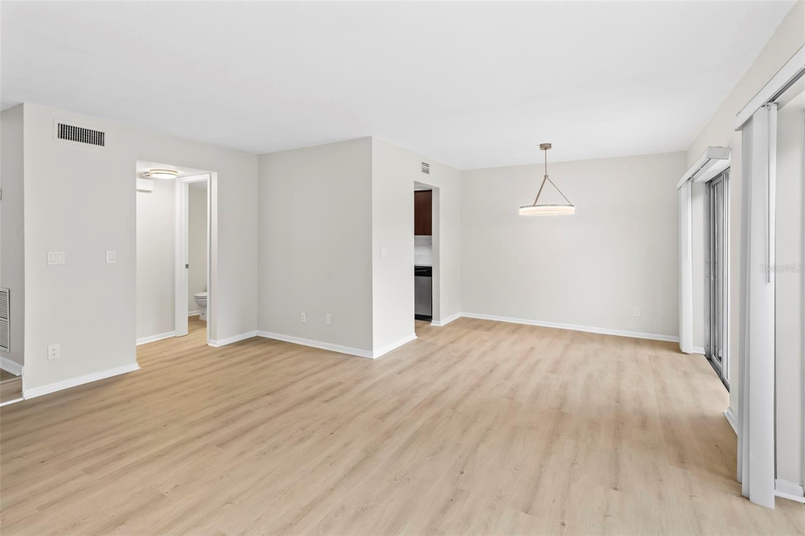 6226 GOLDENMOSS WAY #6226 — photo 4