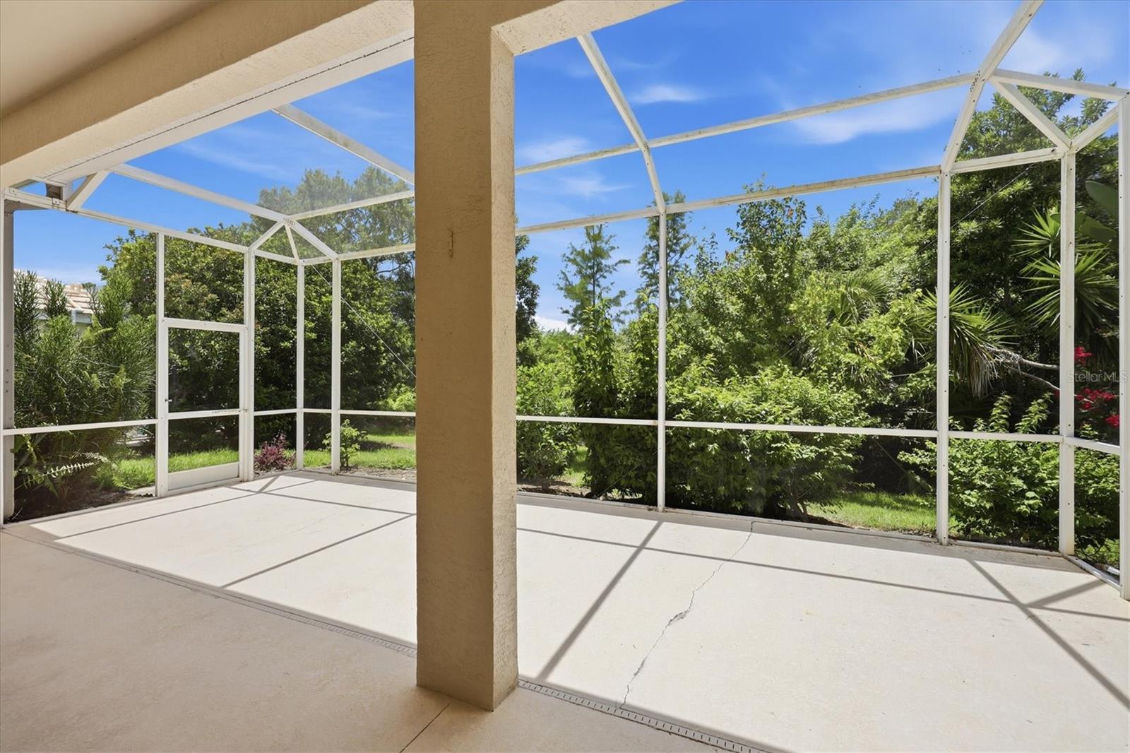 8492 IDLEWOOD CT — photo 36