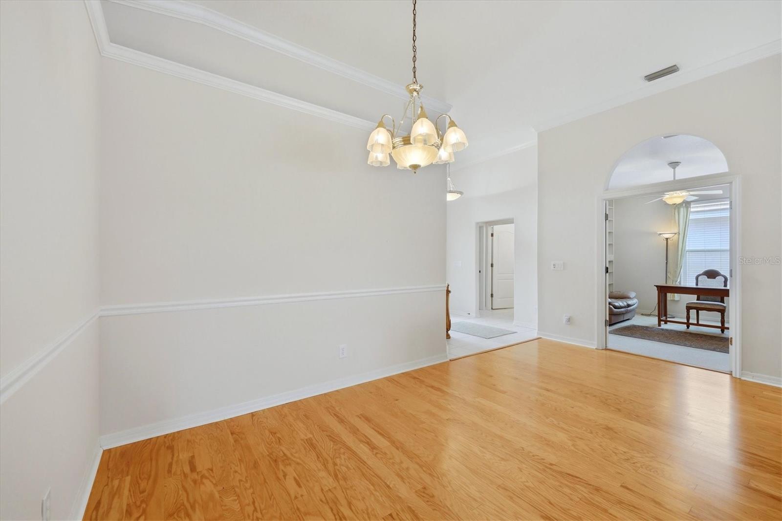 8492 IDLEWOOD CT — photo 14