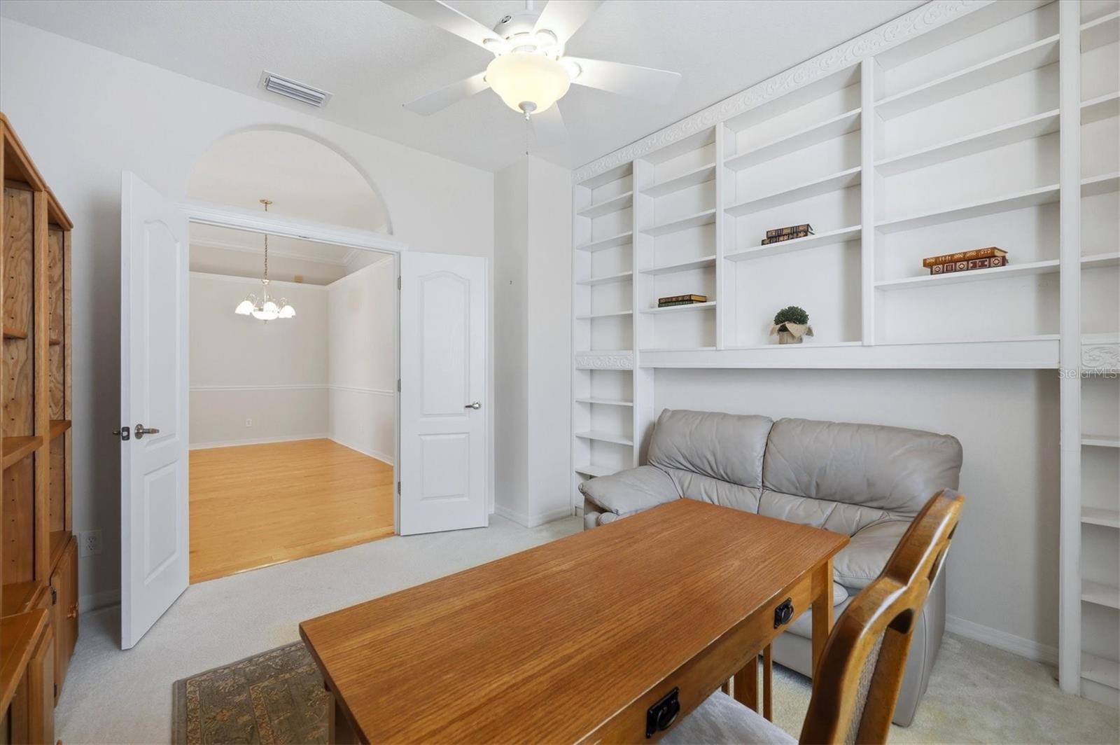 8492 IDLEWOOD CT — photo 30