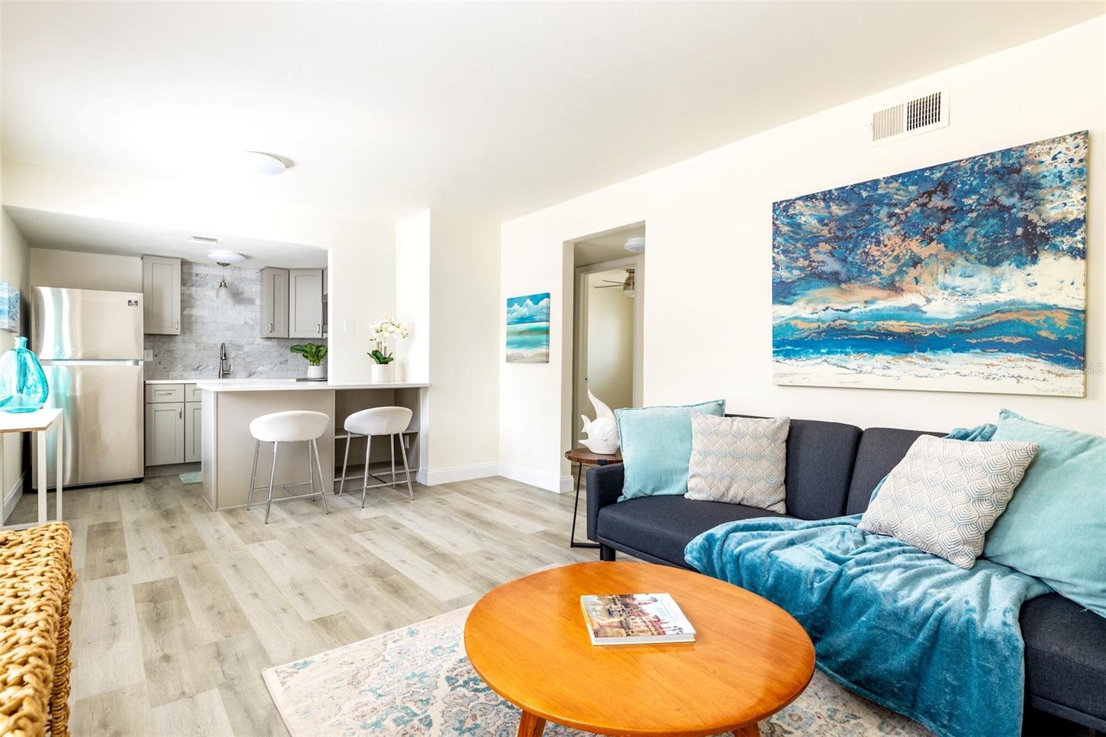 1142 SUNSET POINT RD — photo 4