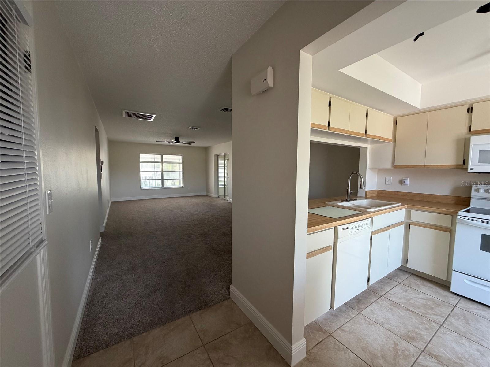 635 HARVEY ST — photo 3