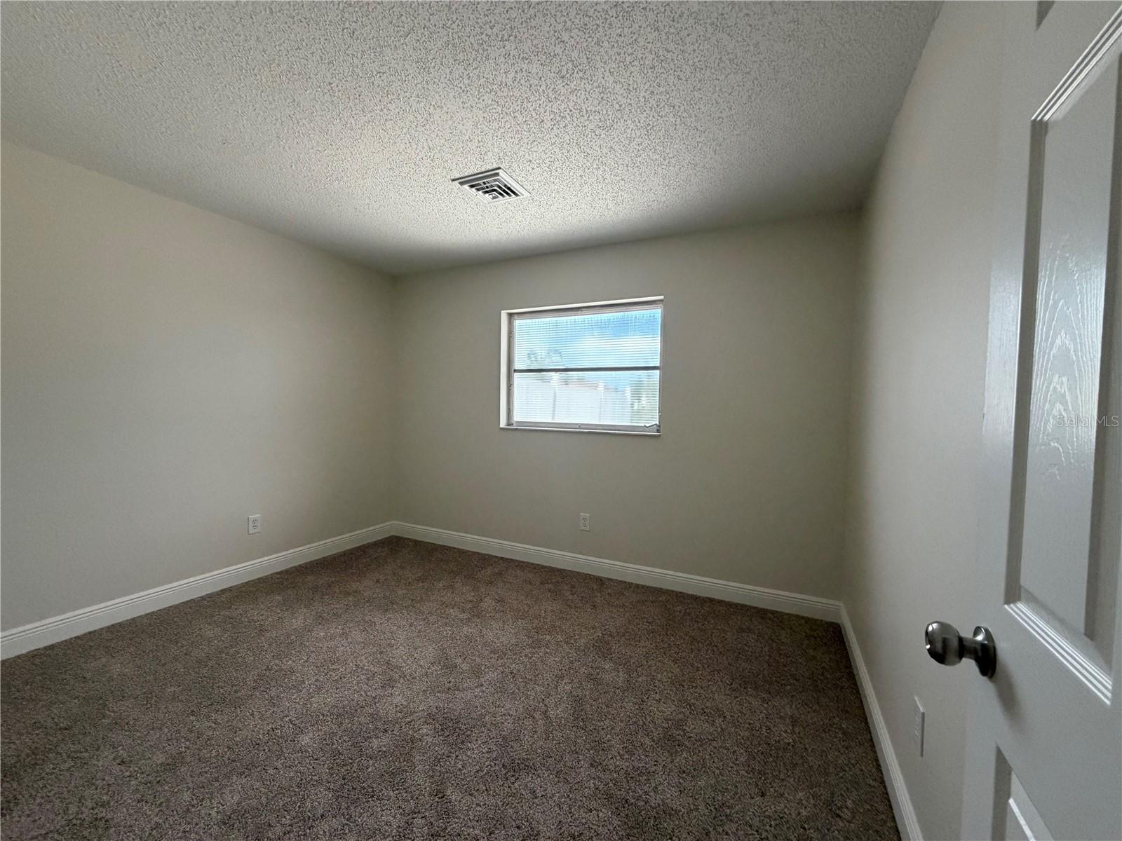 635 HARVEY ST — photo 21