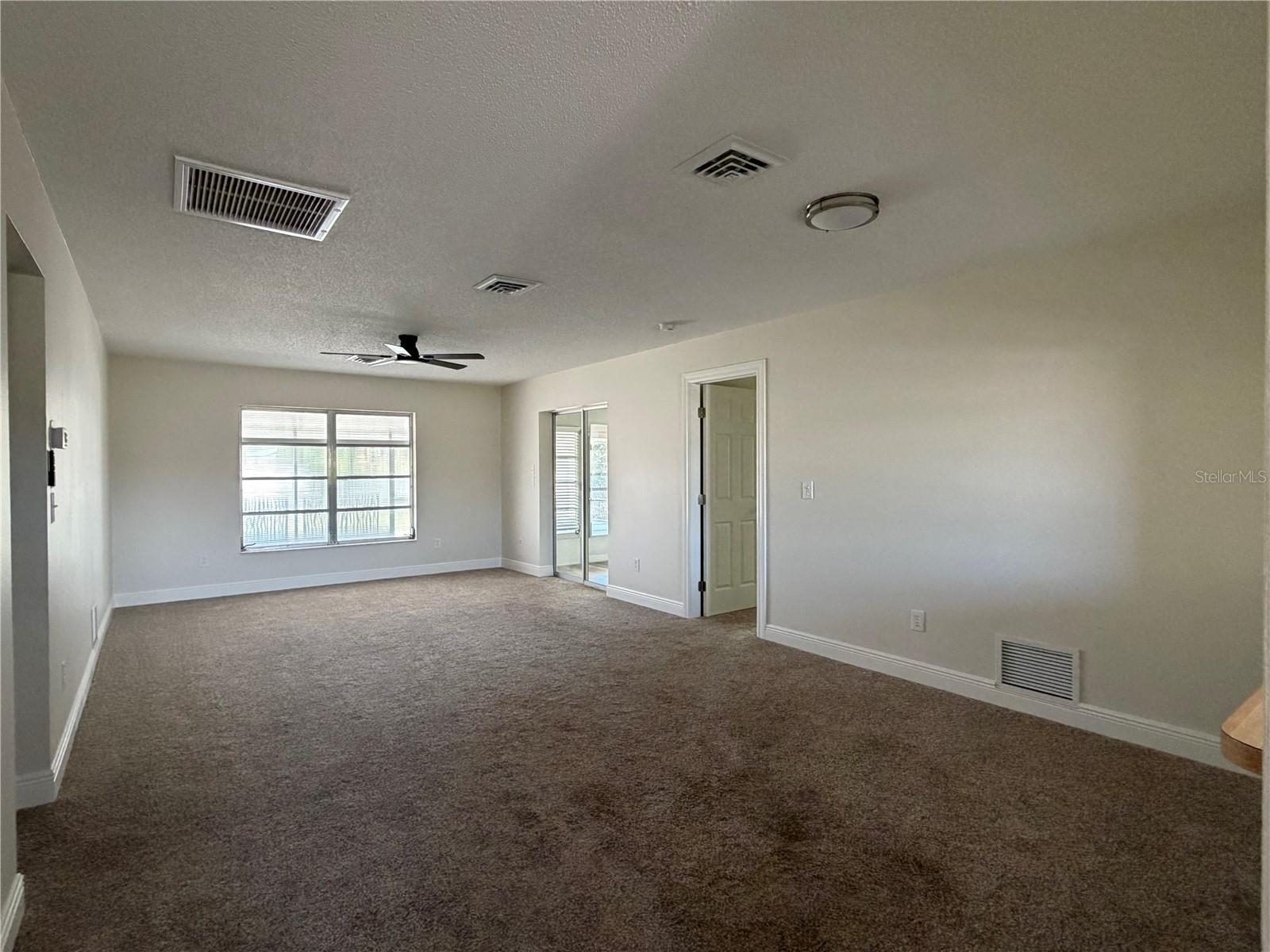 635 HARVEY ST — photo 4