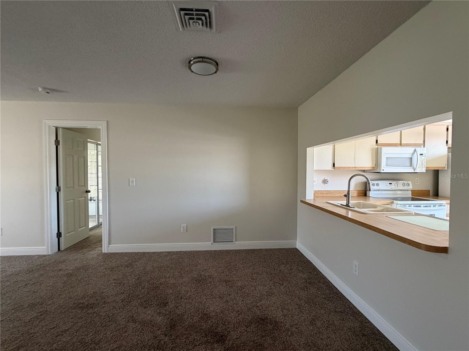 635 HARVEY ST — photo 7
