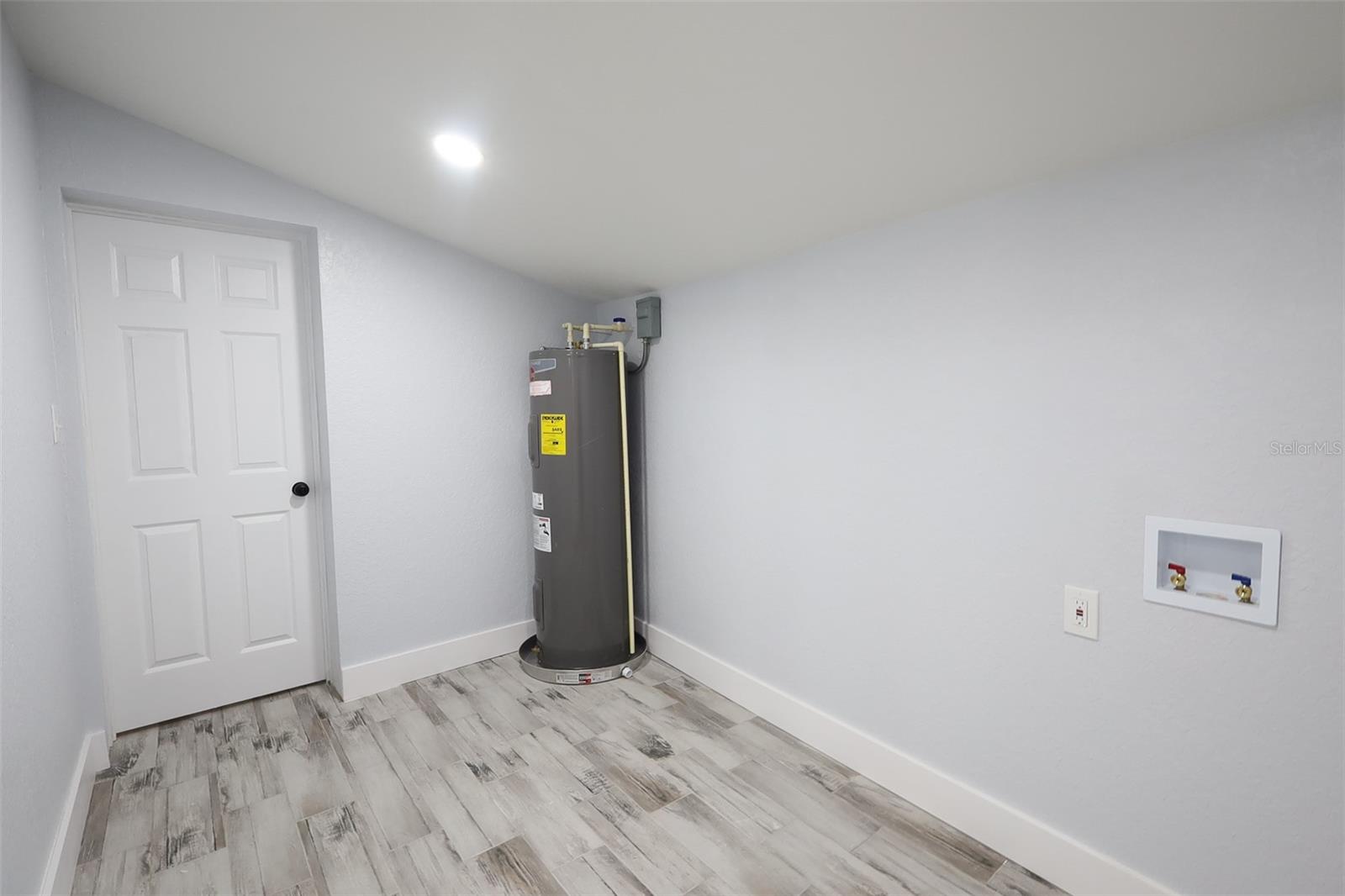 505 CLEARFIELD RD — photo 29