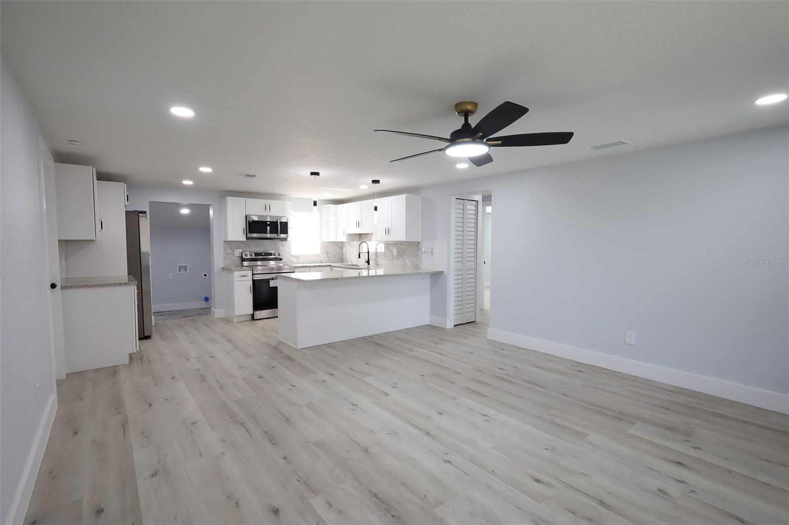505 CLEARFIELD RD — photo 9