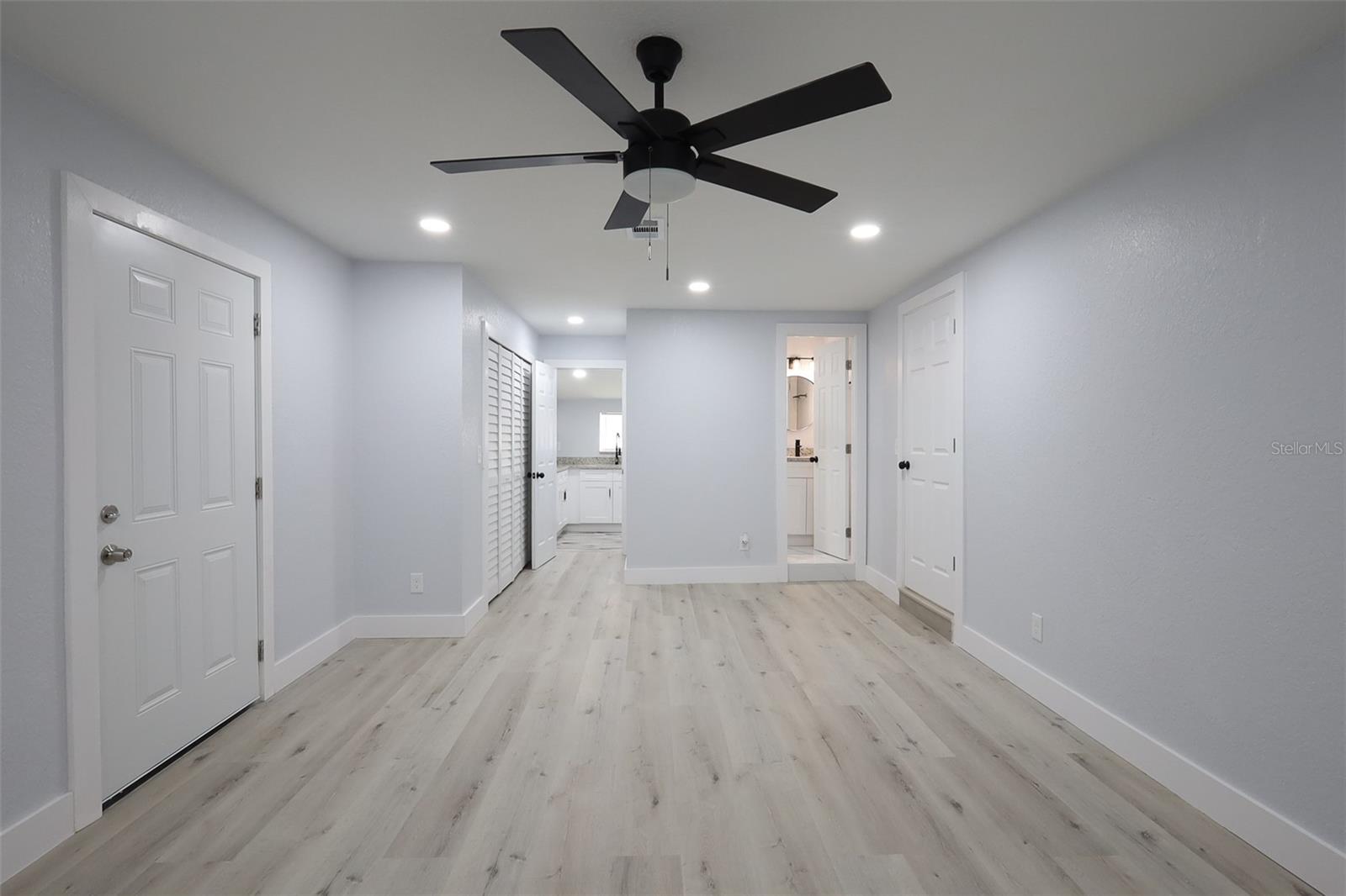 505 CLEARFIELD RD — photo 24