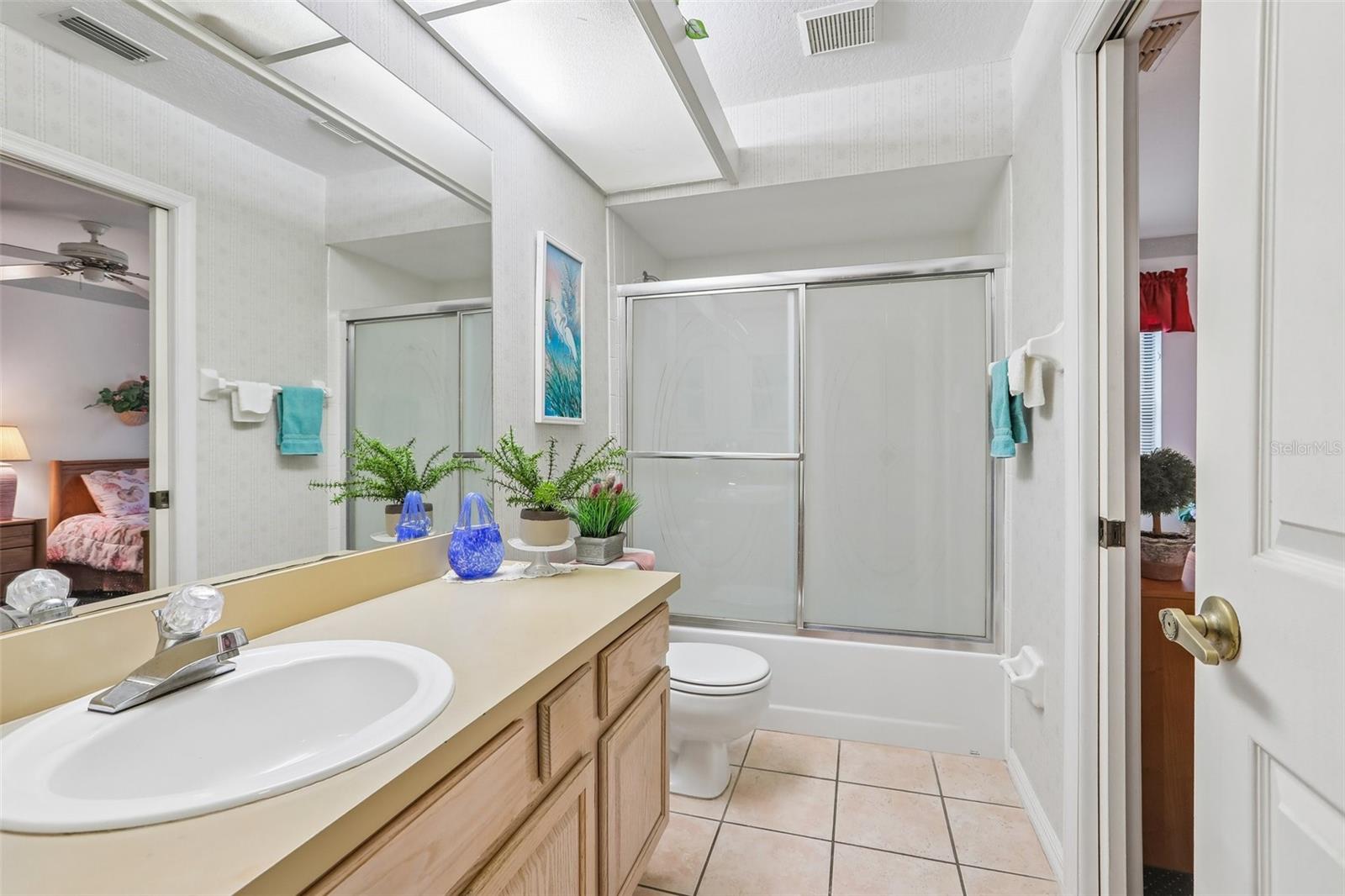 8328 PAVILION DR — photo 25