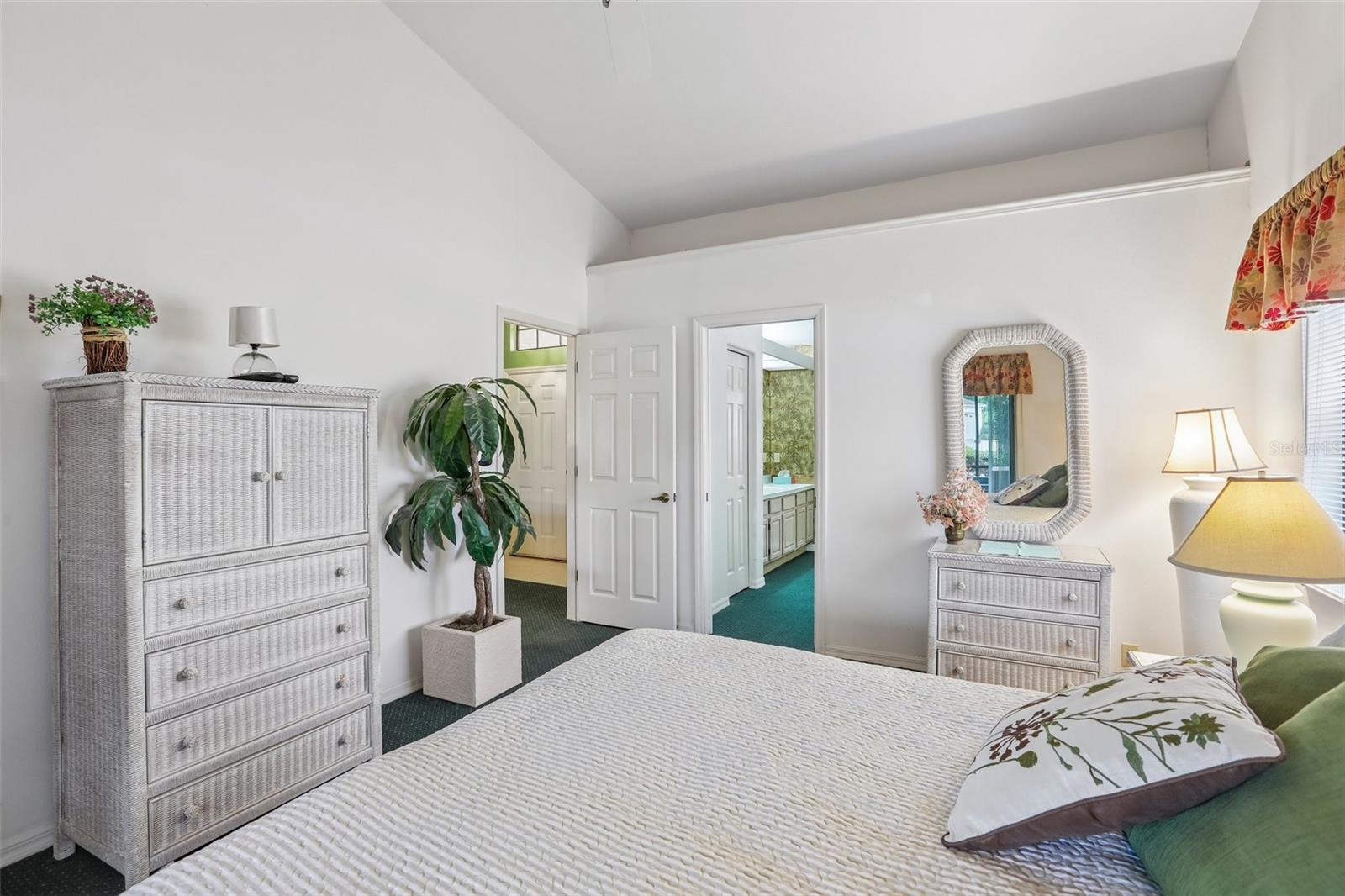 8328 PAVILION DR — photo 30