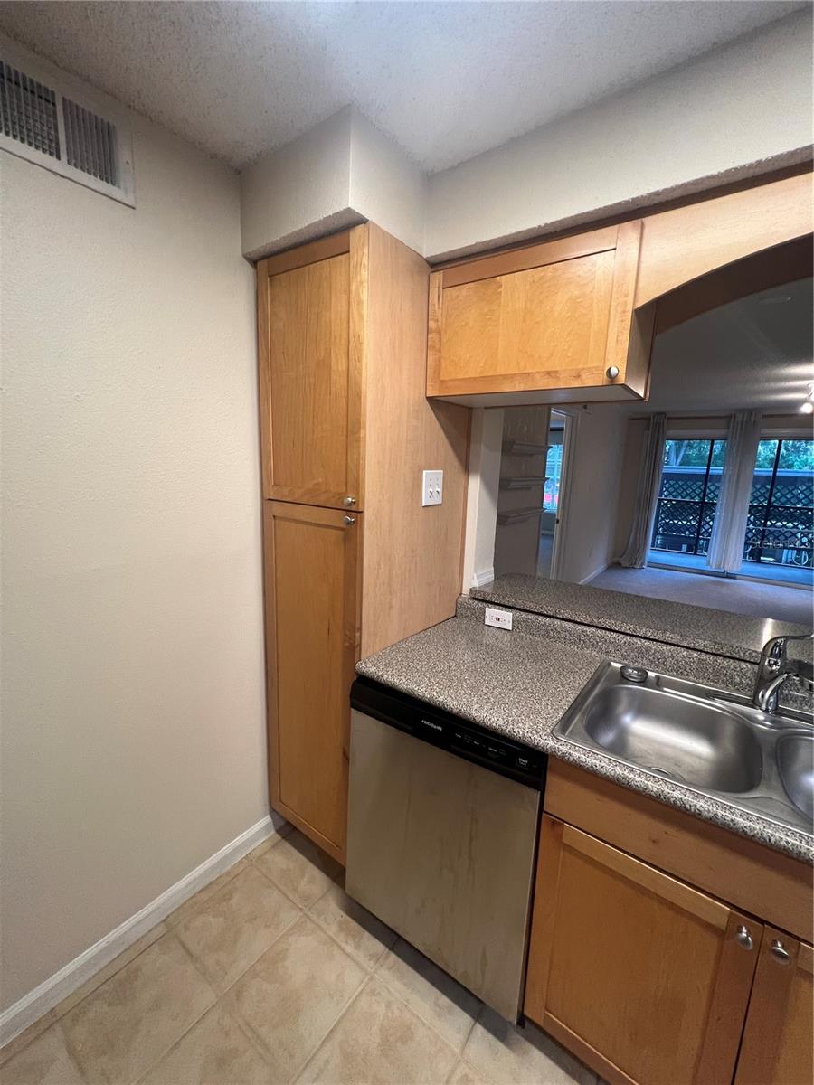 2500 WINDING CREEK BLVD #E103 — photo 30