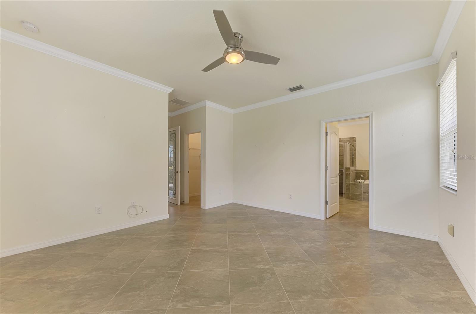 9824 HILLTOP DR — photo 32