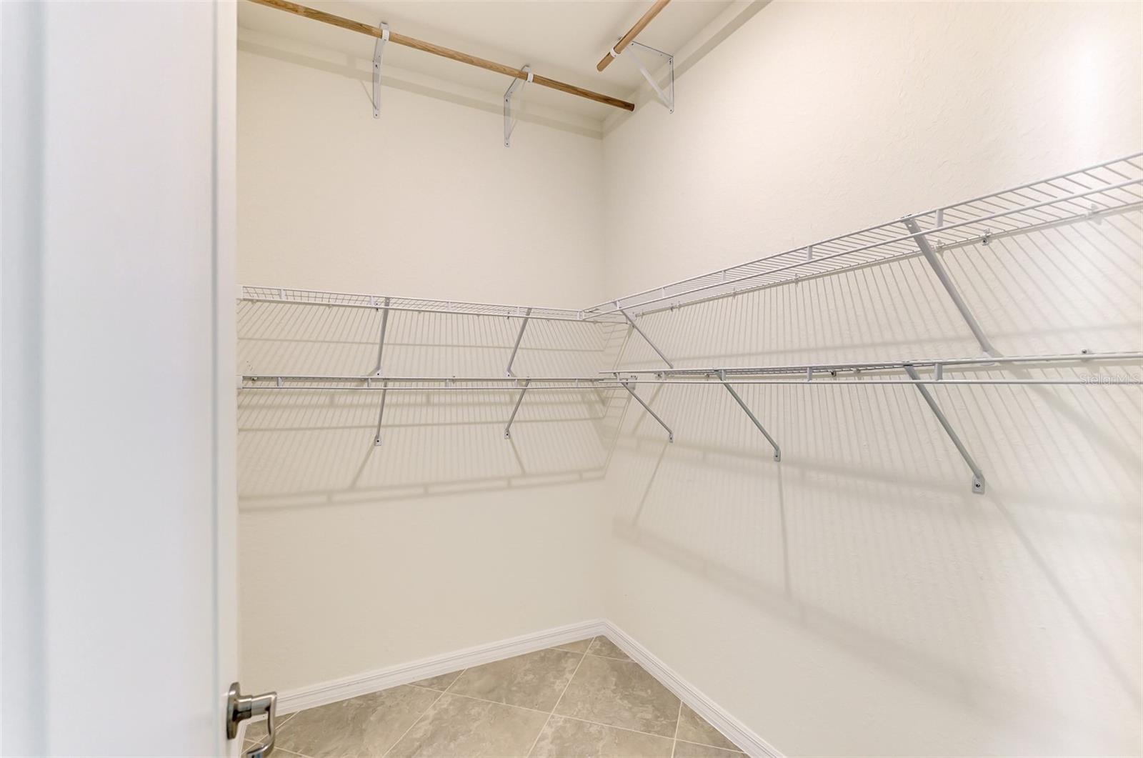 9824 HILLTOP DR — photo 38