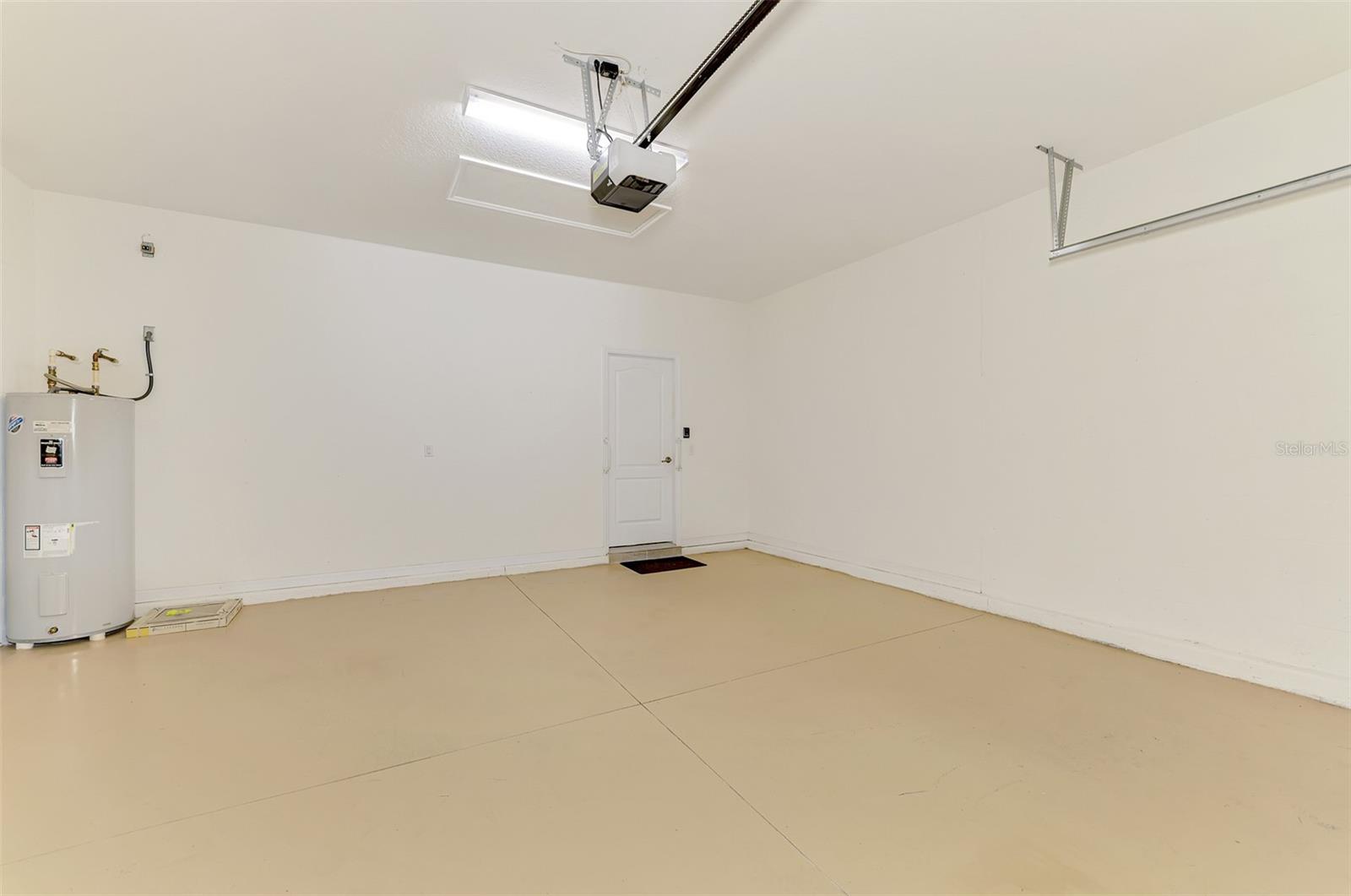 9824 HILLTOP DR — photo 52