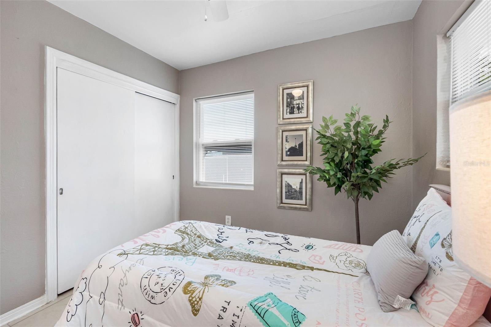 72 LAKE SHORE DR — photo 28