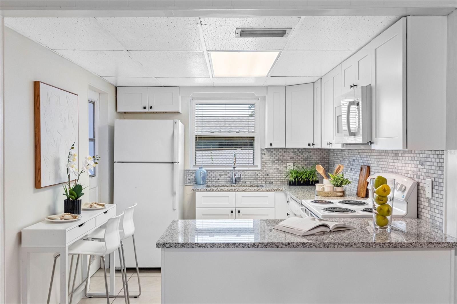 72 LAKE SHORE DR — photo 14