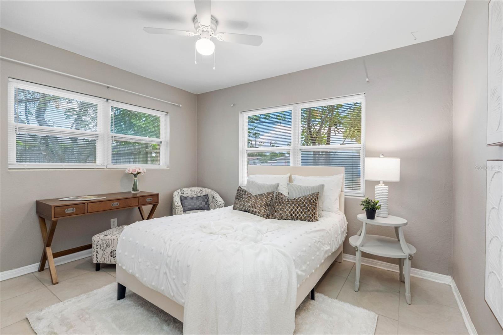 72 LAKE SHORE DR — photo 22