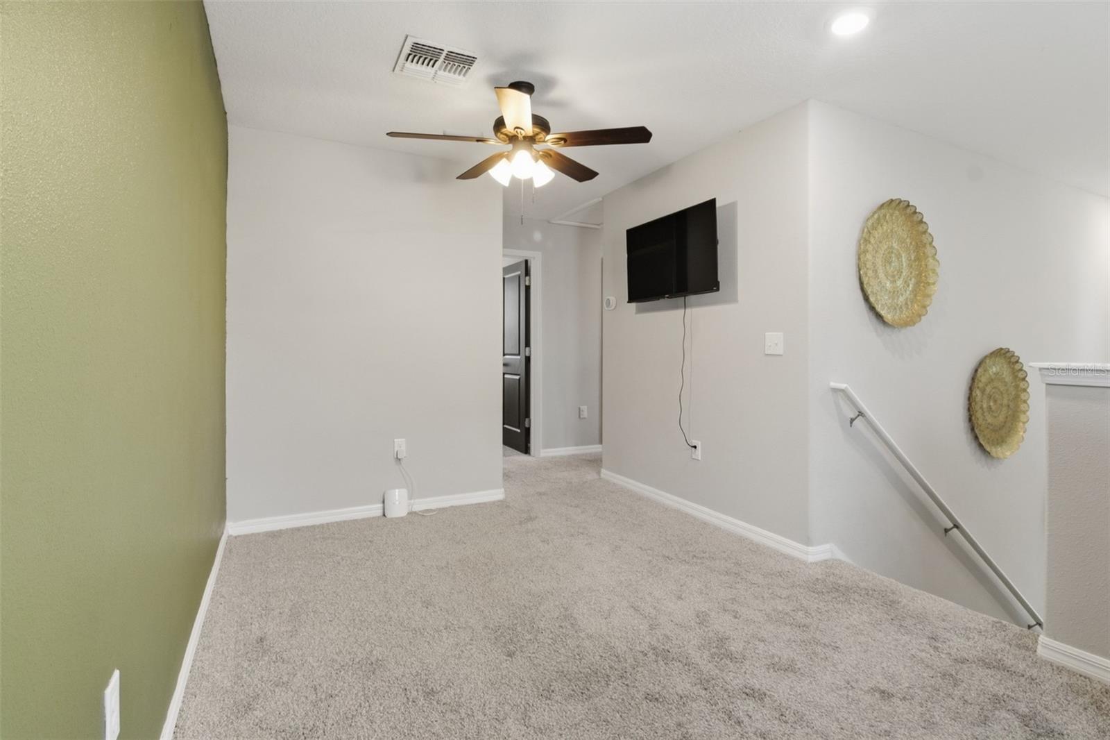 17032 YELLOW PINE ST — photo 11