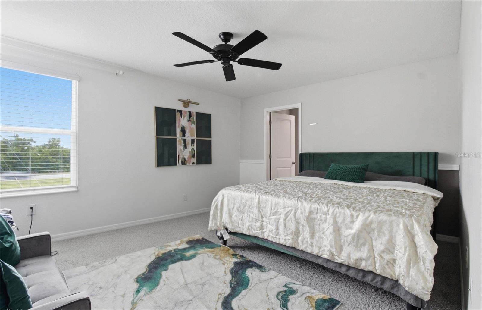 17032 YELLOW PINE ST — photo 12