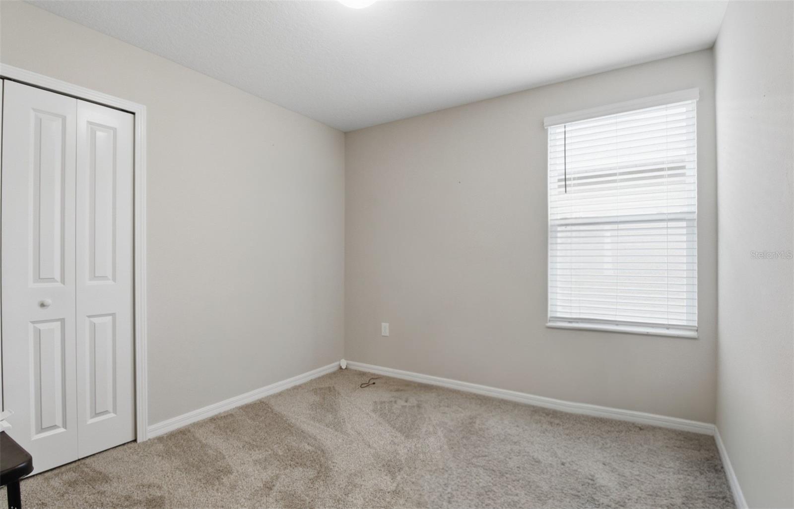17032 YELLOW PINE ST — photo 17