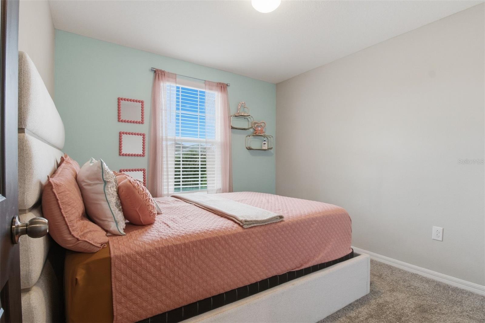 17032 YELLOW PINE ST — photo 26