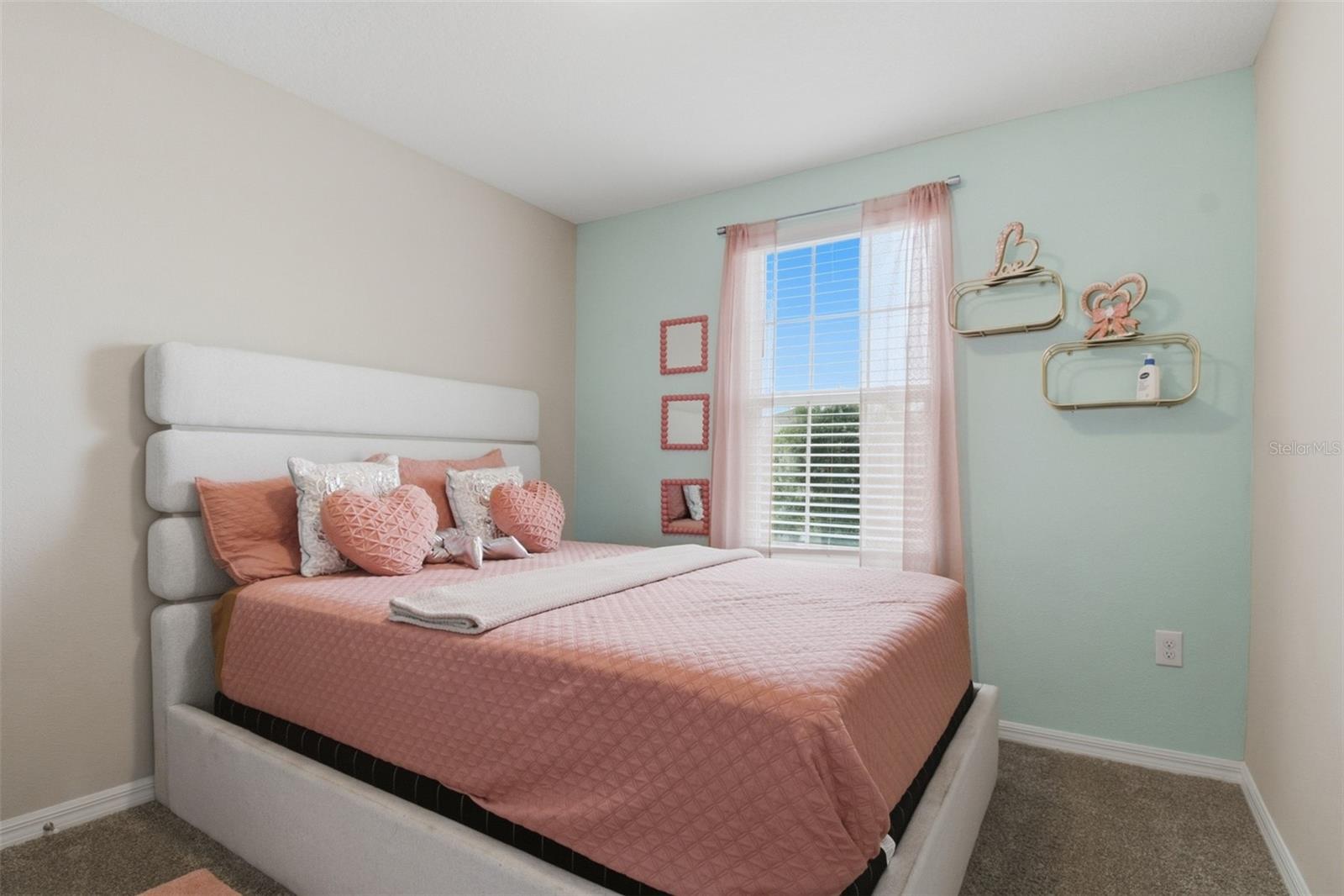 17032 YELLOW PINE ST — photo 27