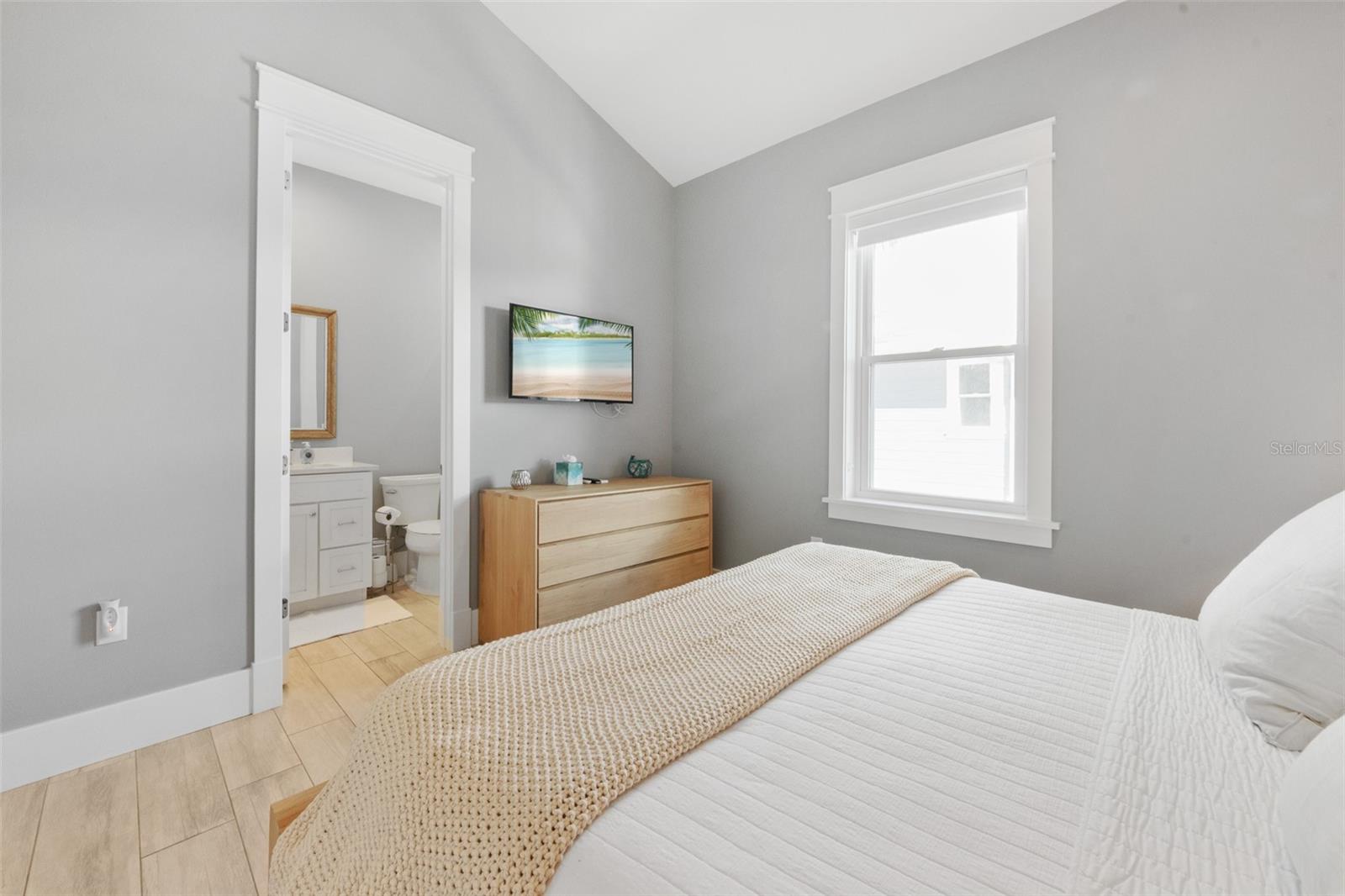418 MAGNOLIA AVE — photo 14