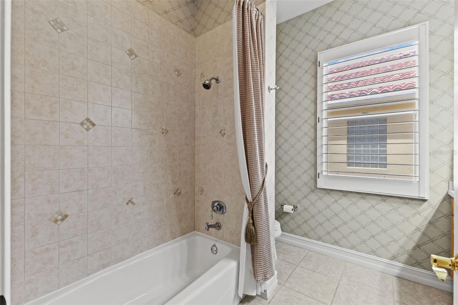 1105 3RD ST E — photo 48