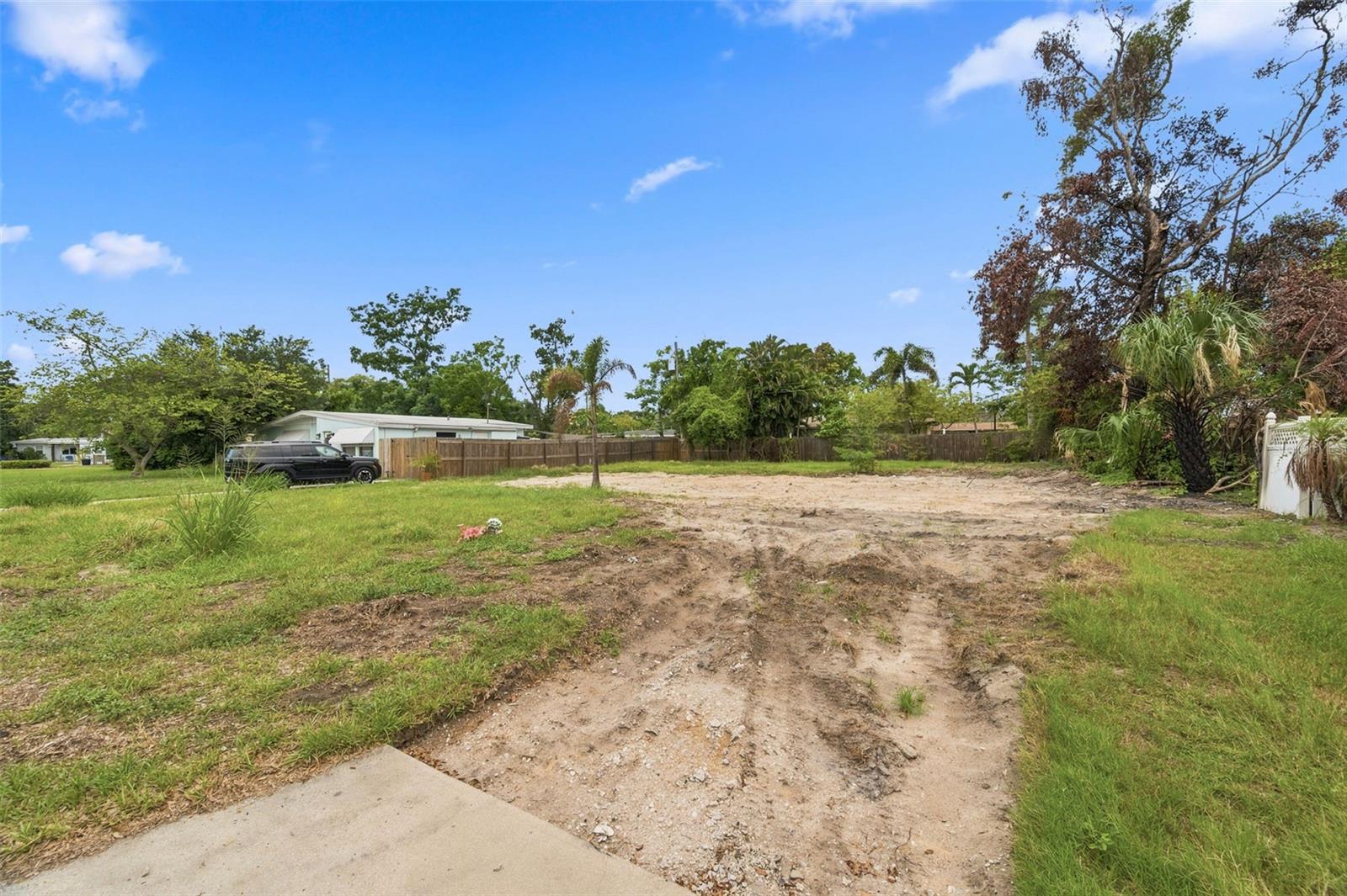 3963 NEPTUNE DR SE — photo 2