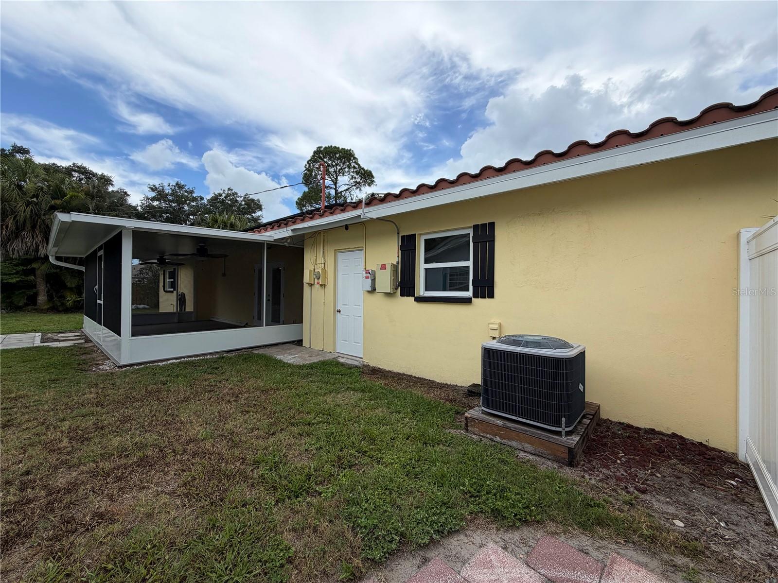 623 PALM BLVD — photo 5