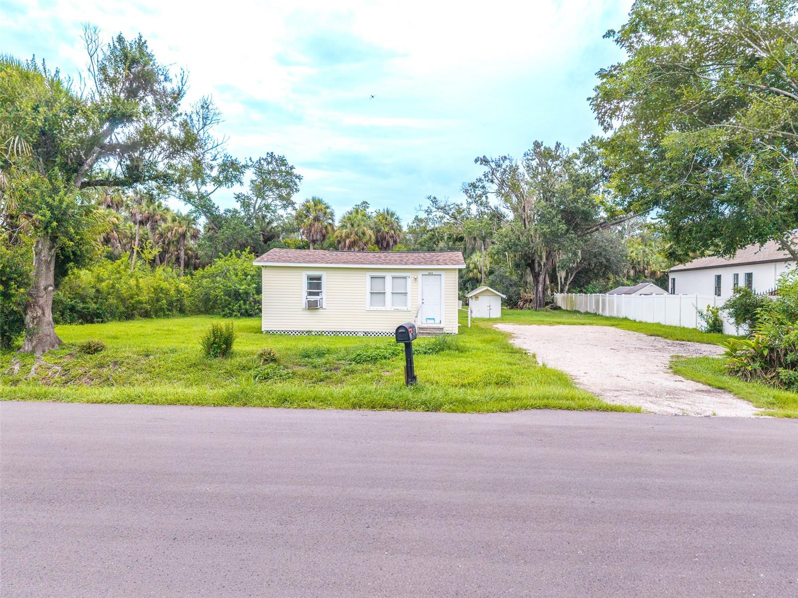 6315 RHONDA RD — photo 14