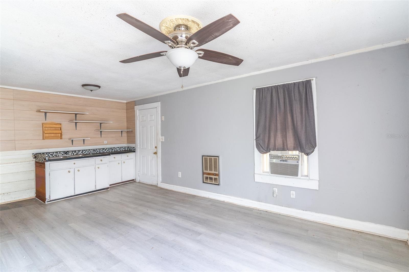 6315 RHONDA RD — photo 6